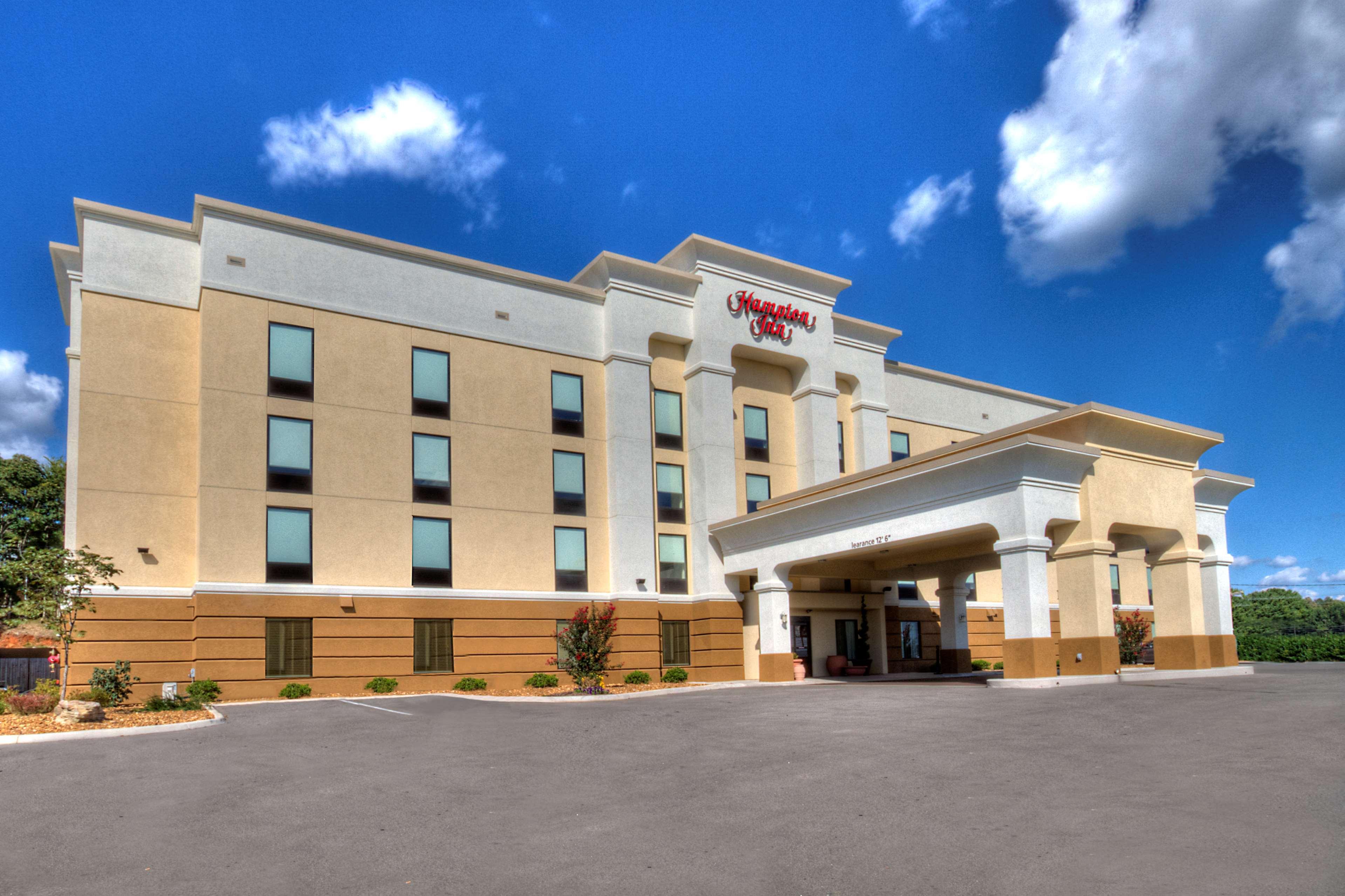 Hampton Inn Куквилл Экстерьер фото