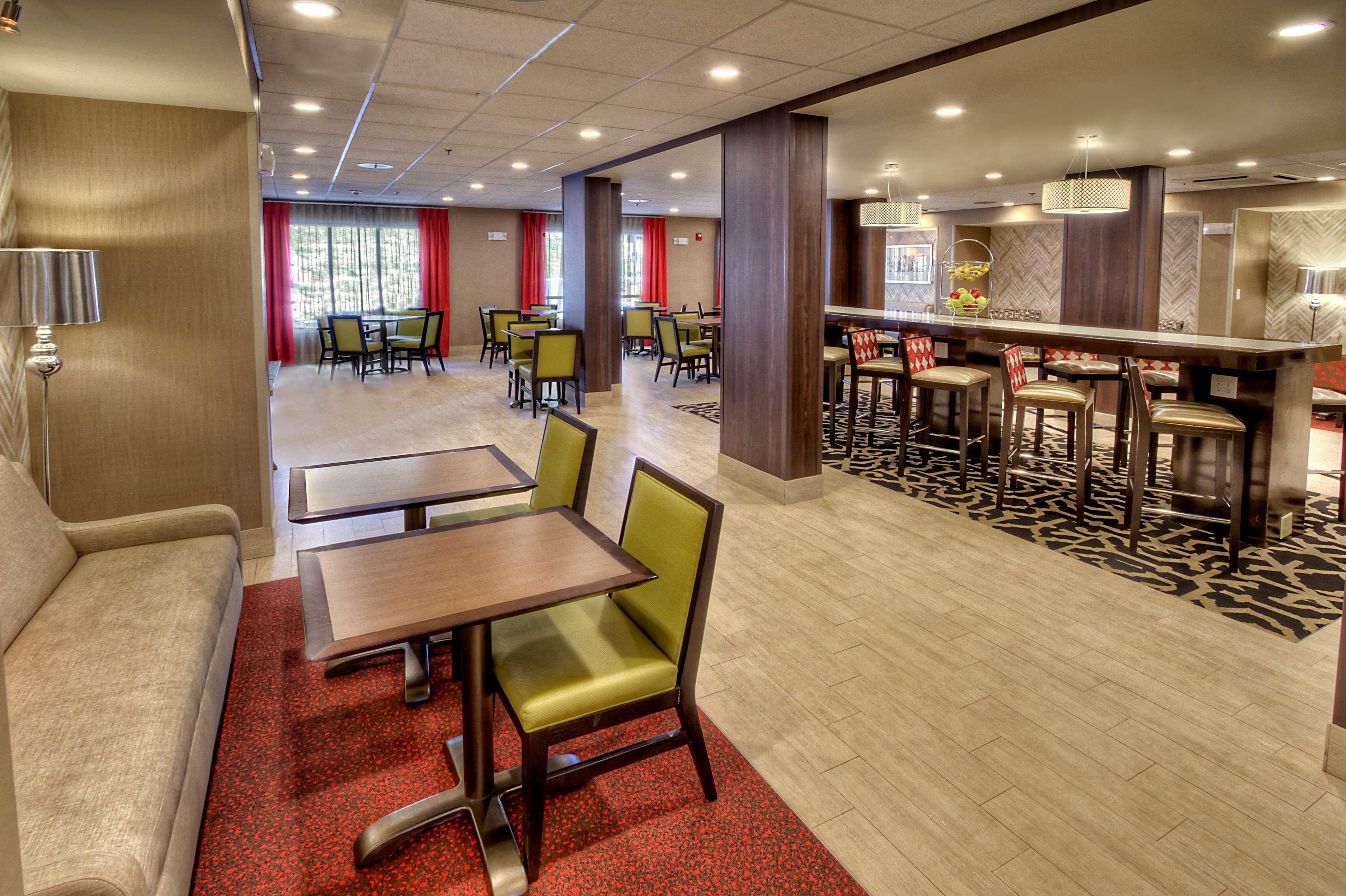 Hampton Inn Куквилл Экстерьер фото