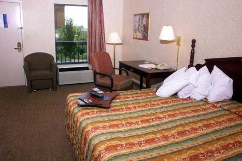 Hampton Inn Куквилл Экстерьер фото